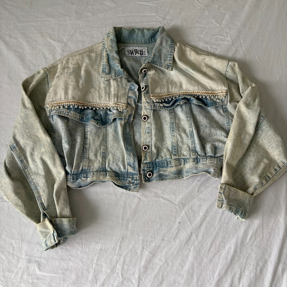 Vintage Switch Womens‎ USA Light Blue Beaded Detail Cropped Denim Jacket Size L